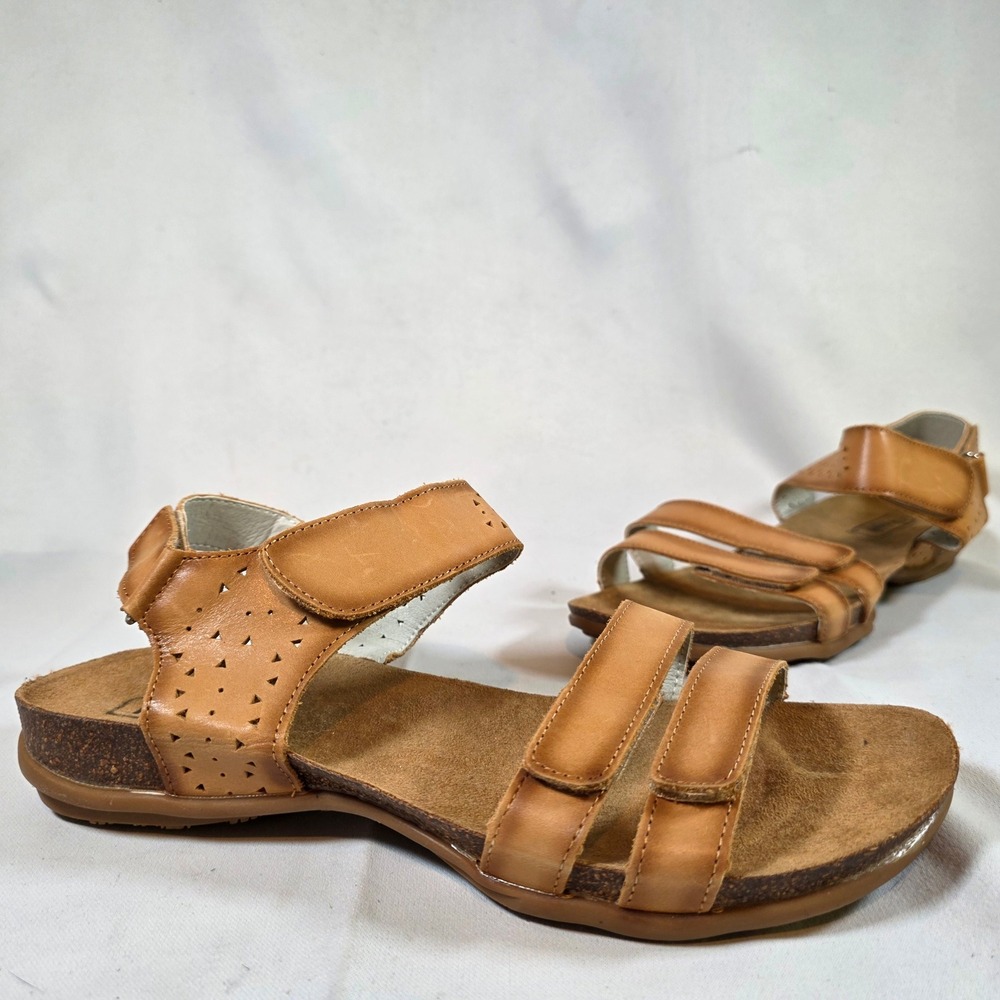 Propet Farrah Sandals Womens 11 4E Extra Wide Tan Leather Adjustable Strap
